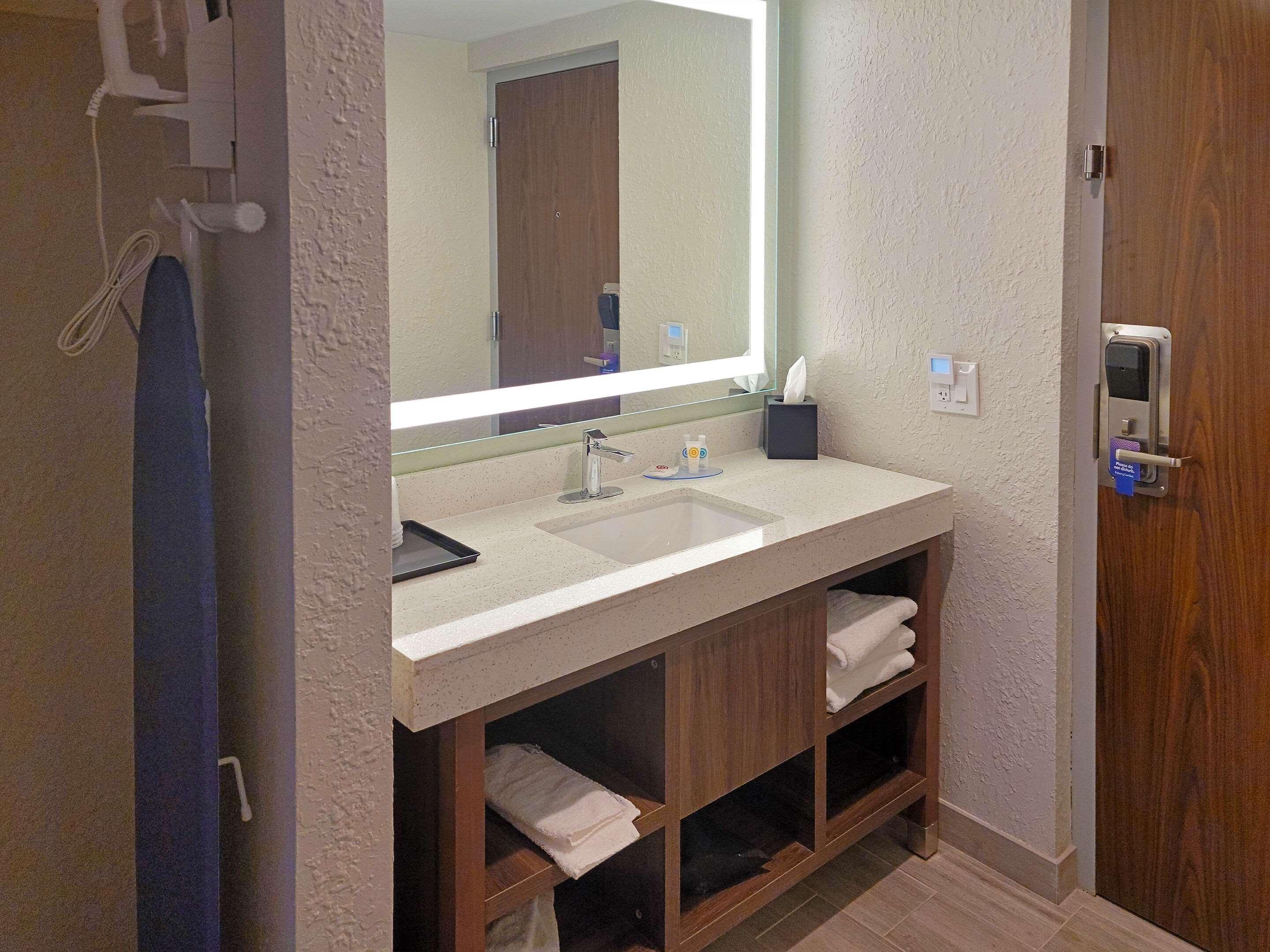 Comfort Inn & Suites Wyomissing-Reading المظهر الخارجي الصورة